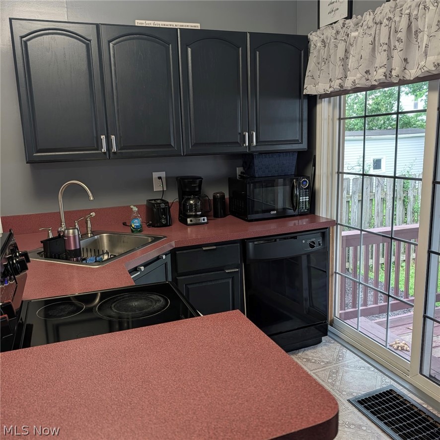 716 Foster Avenue Elyria OH 44035