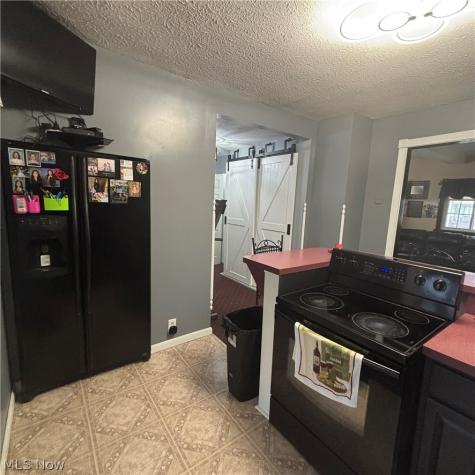 716 Foster Avenue Elyria OH 44035