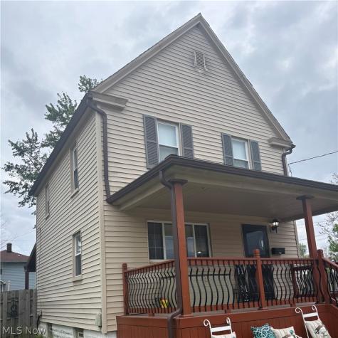 716 Foster Avenue Elyria OH 44035
