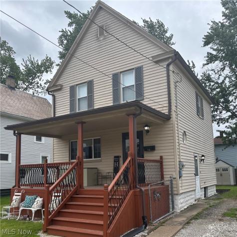 716 Foster Avenue Elyria OH 44035
