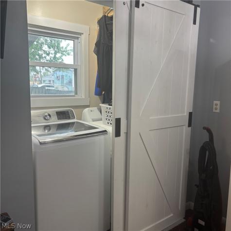 716 Foster Avenue Elyria OH 44035