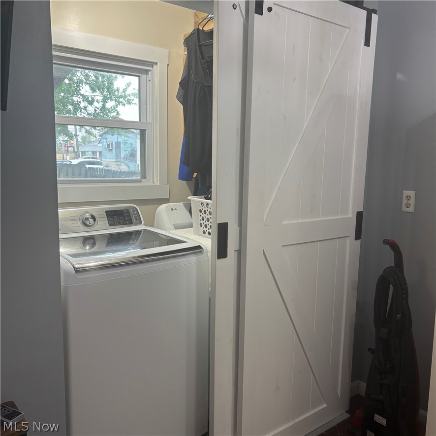 716 Foster Avenue Elyria OH 44035