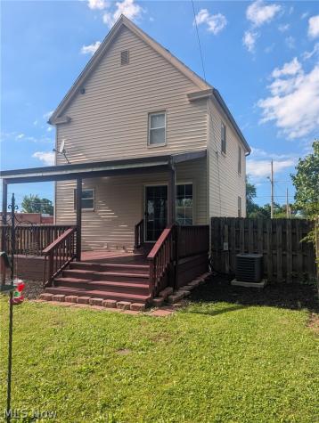 716 Foster Avenue Elyria OH 44035