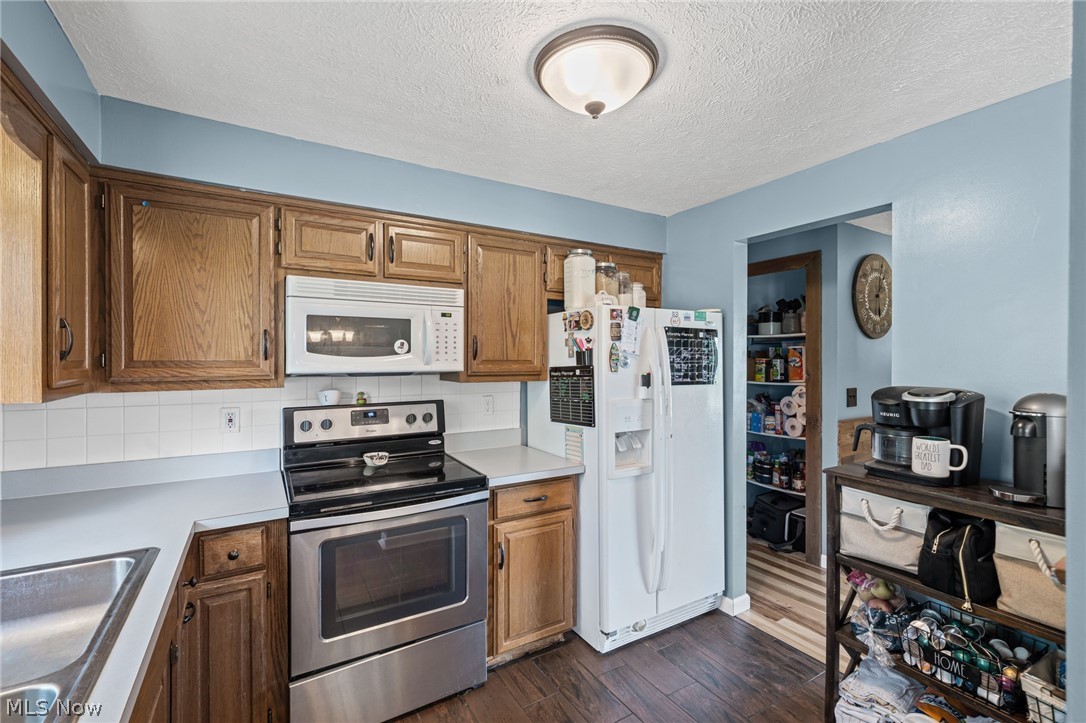 2142 Tarragon Drive West Salem OH 44287