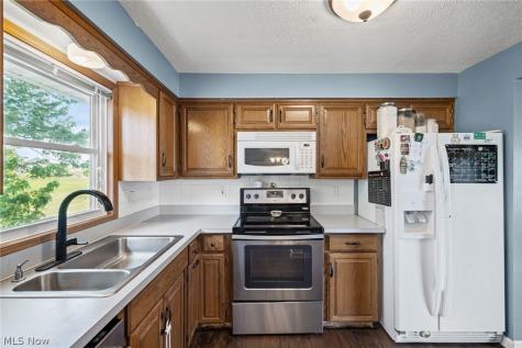 2142 Tarragon Drive West Salem OH 44287