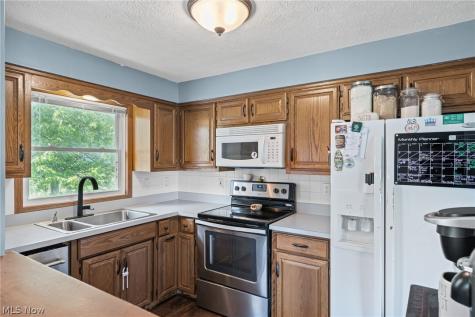 2142 Tarragon Drive West Salem OH 44287