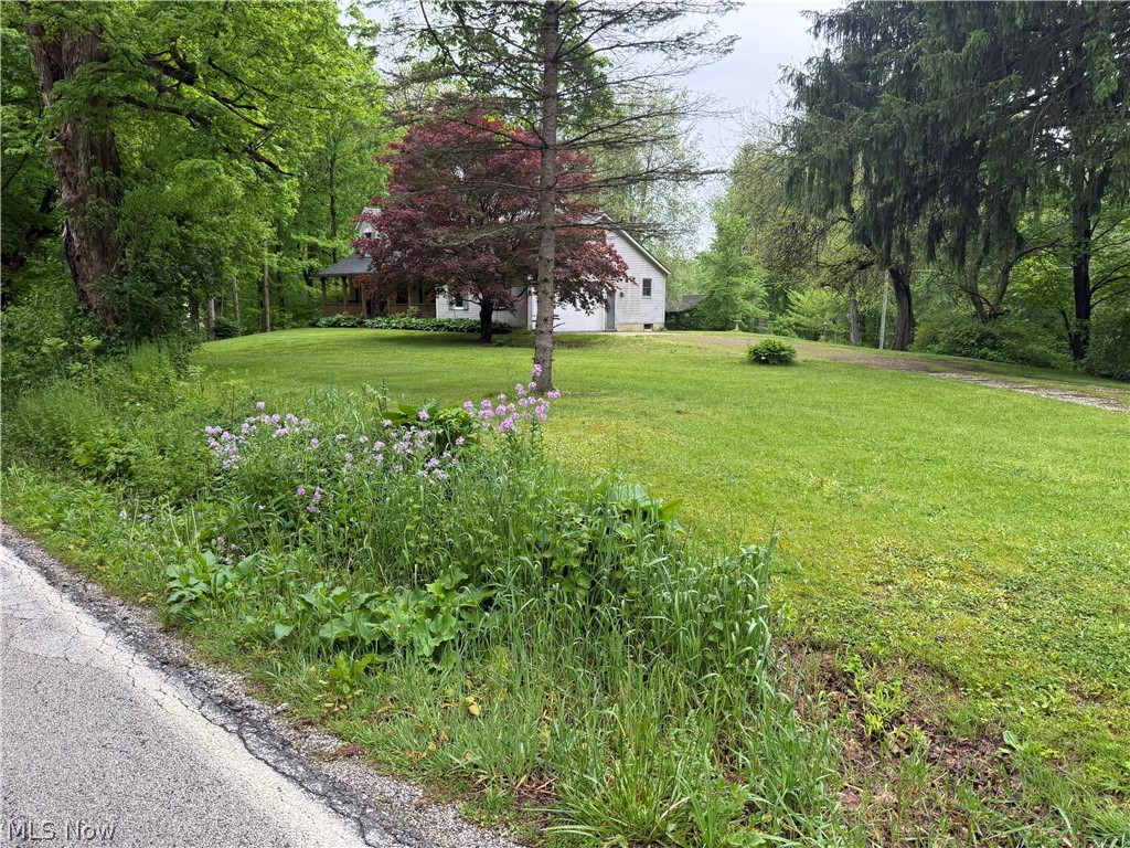 11165 Peck Road Mantua OH 44255