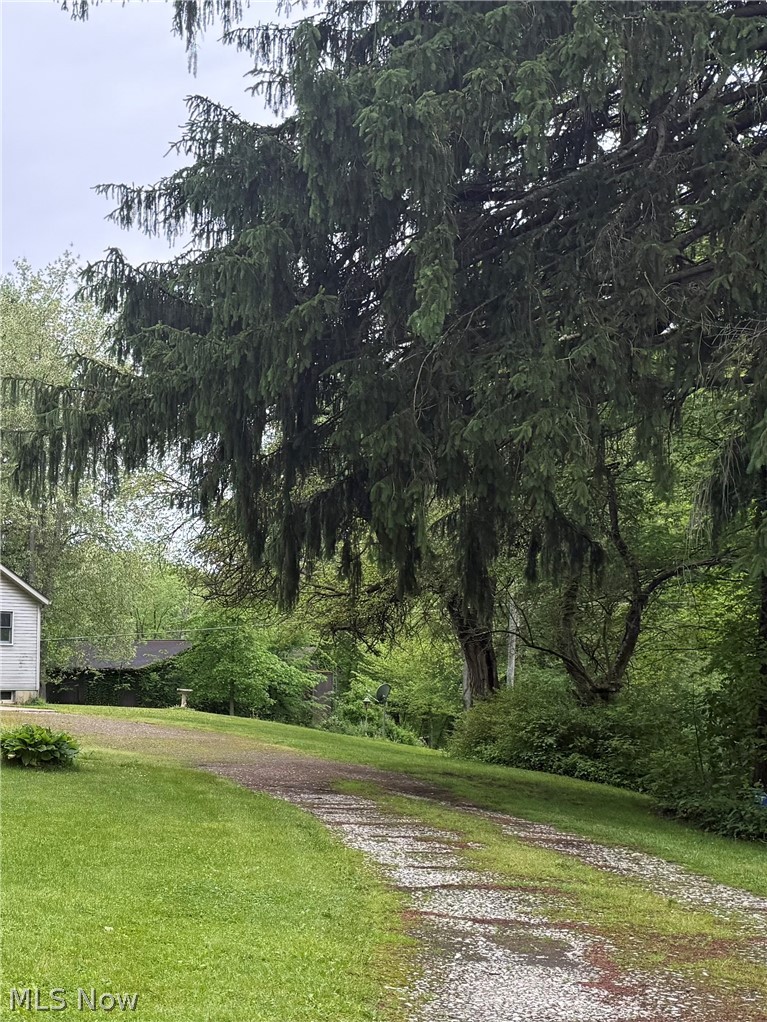 11165 Peck Road Mantua OH 44255