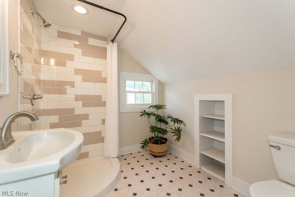 8051 Charlesderry Road Kirtland OH 44094
