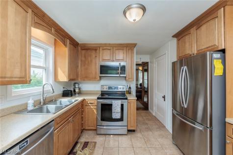 142 E Bridge Street Berea OH 44017
