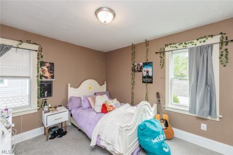 142 E Bridge Street Berea OH 44017