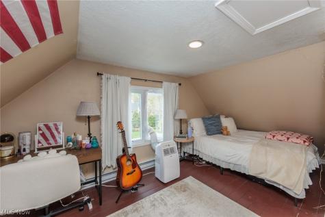 142 E Bridge Street Berea OH 44017