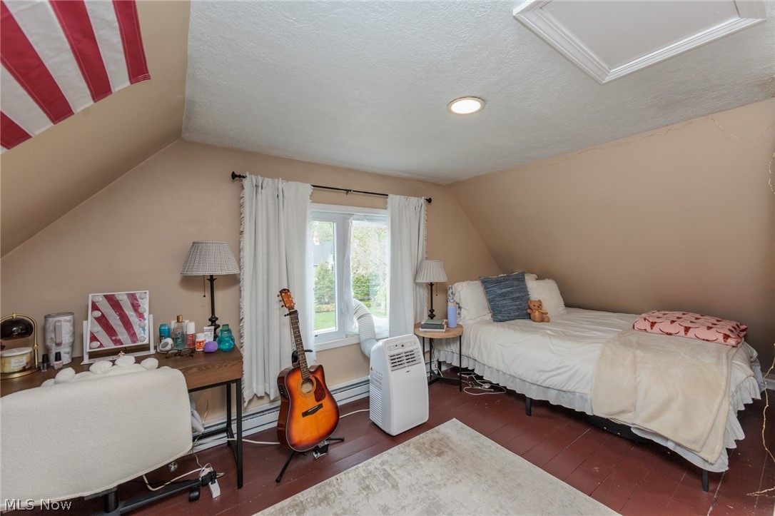 142 E Bridge Street Berea OH 44017