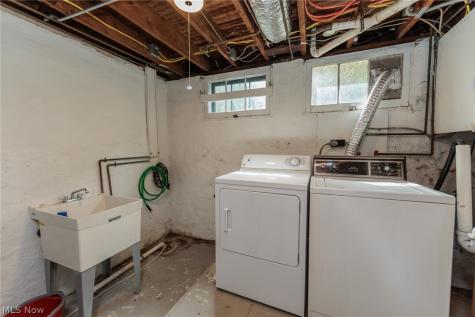 142 E Bridge Street Berea OH 44017
