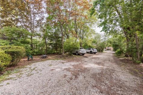 142 E Bridge Street Berea OH 44017