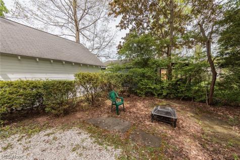 142 E Bridge Street Berea OH 44017