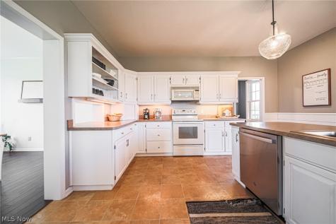 4554 E Moreland Road Fredericksburg OH 44627