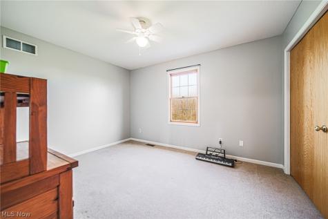 4554 E Moreland Road Fredericksburg OH 44627