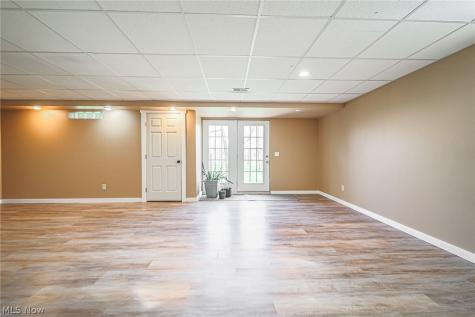 4554 E Moreland Road Fredericksburg OH 44627