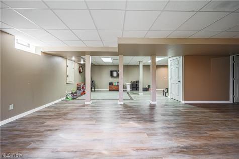 4554 E Moreland Road Fredericksburg OH 44627