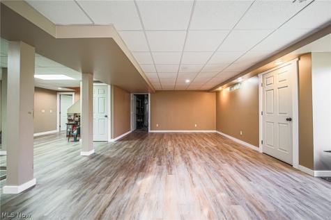 4554 E Moreland Road Fredericksburg OH 44627