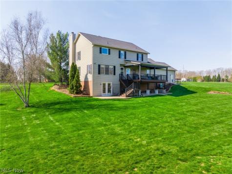 4554 E Moreland Road Fredericksburg OH 44627