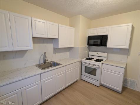 10901 Saint Mark Avenue Cleveland OH 44111