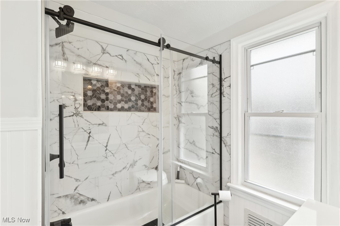 17912 Lomond Boulevard Shaker Heights OH 44122