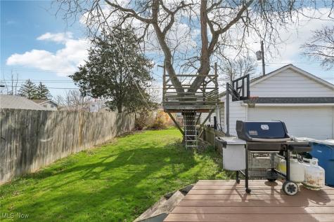 865 Warwick Drive Sheffield Lake OH 44054