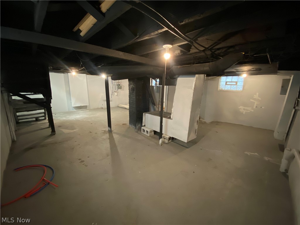 2196 W 103rd Street Cleveland OH 44102