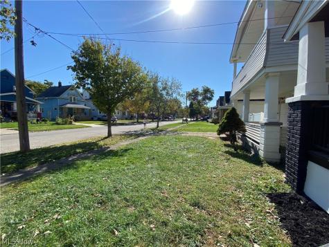 2196 W 103rd Street Cleveland OH 44102