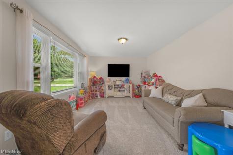 275 Kraft Street Berea OH 44017