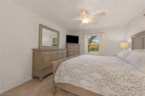 275 Kraft Street Berea OH 44017