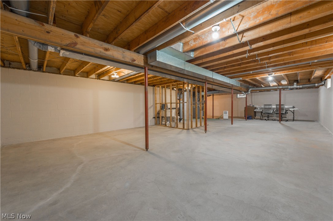 275 Kraft Street Berea OH 44017