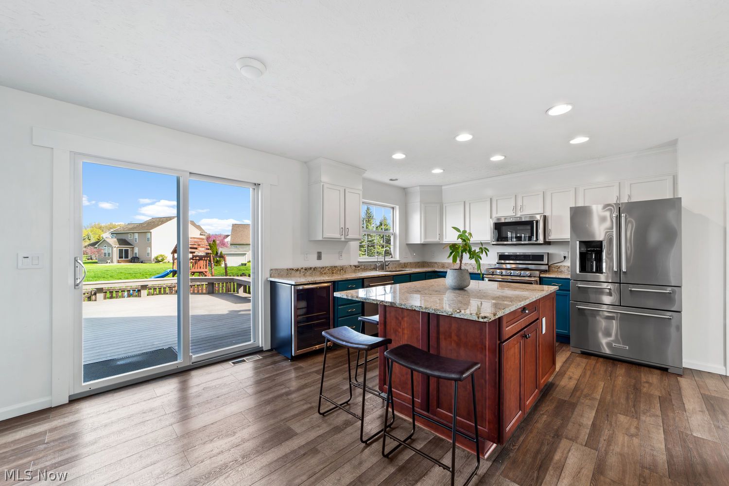 817 Horseshoe Way Avon Lake OH 44012