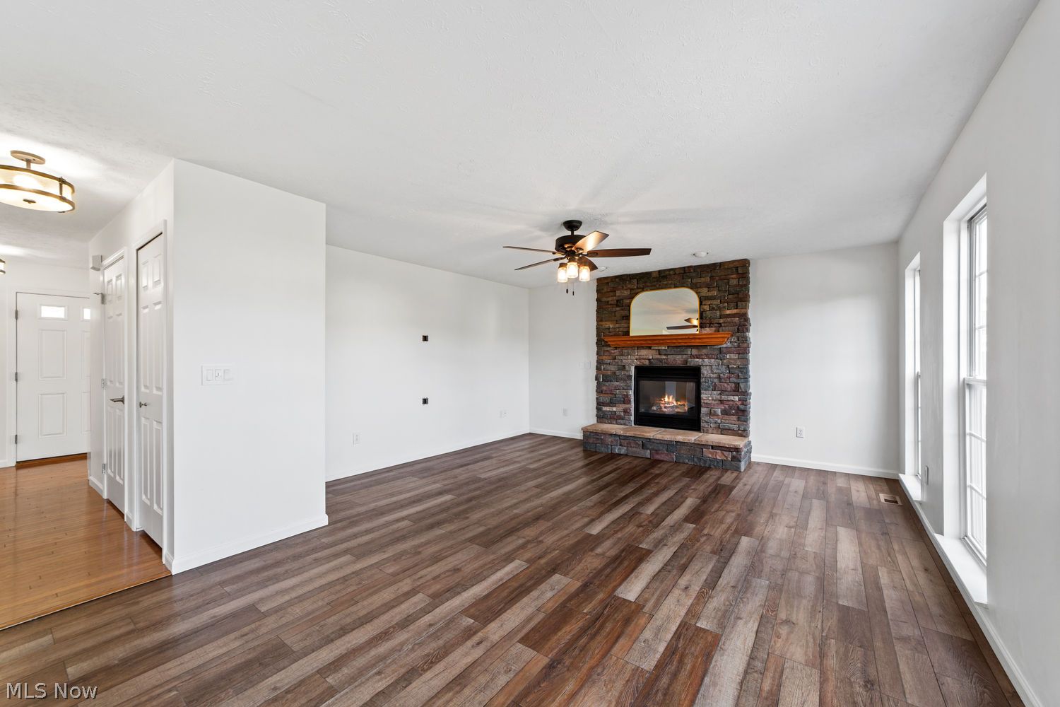 817 Horseshoe Way Avon Lake OH 44012
