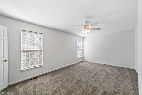817 Horseshoe Way Avon Lake OH 44012