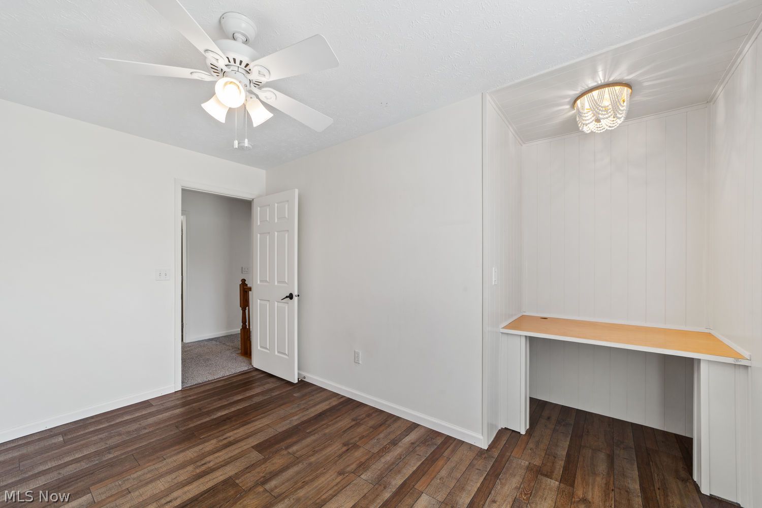 817 Horseshoe Way Avon Lake OH 44012