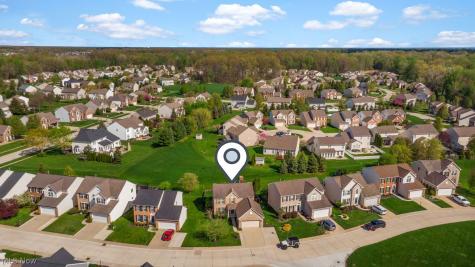817 Horseshoe Way Avon Lake OH 44012