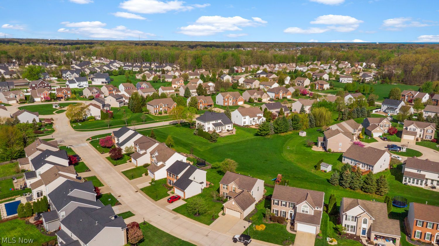 817 Horseshoe Way Avon Lake OH 44012