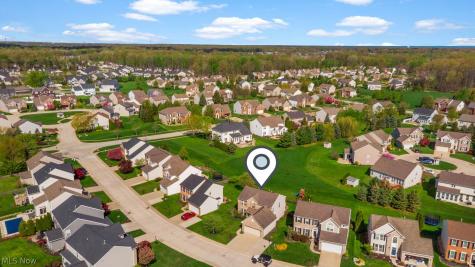817 Horseshoe Way Avon Lake OH 44012