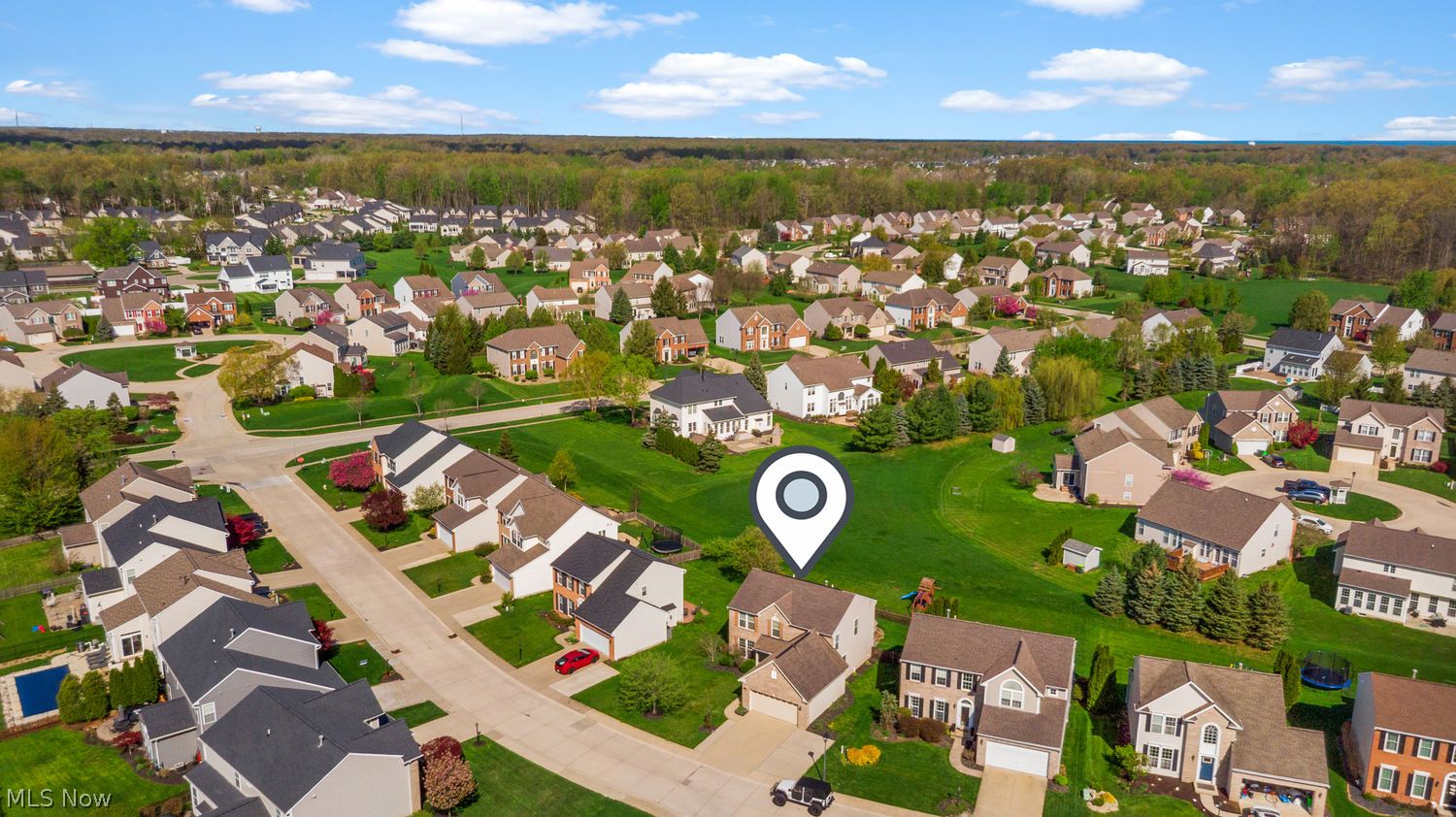 817 Horseshoe Way Avon Lake OH 44012