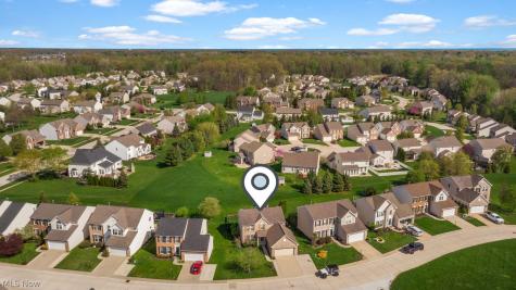 817 Horseshoe Way Avon Lake OH 44012