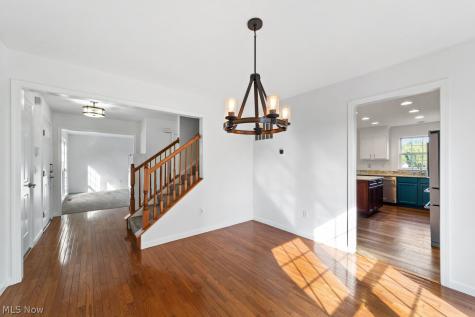 817 Horseshoe Way Avon Lake OH 44012