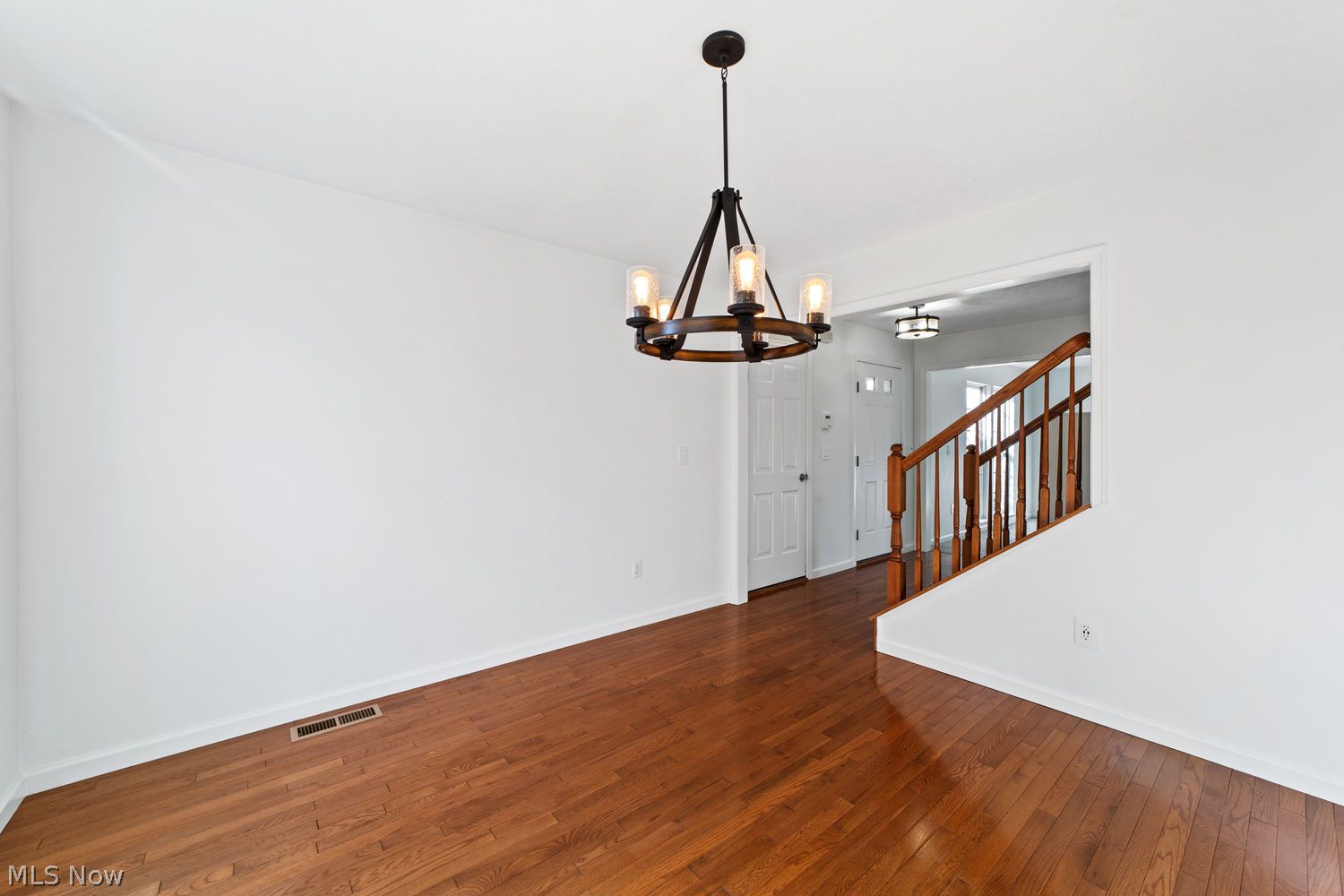 817 Horseshoe Way Avon Lake OH 44012