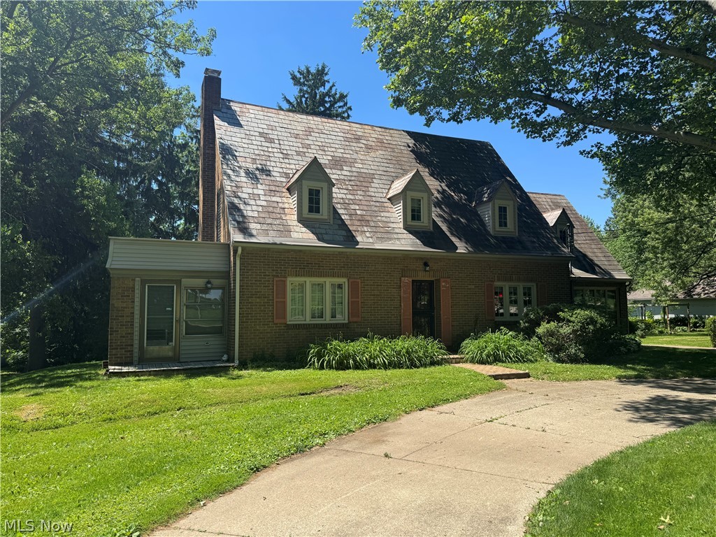1001 S Main Street Orrville OH 44667