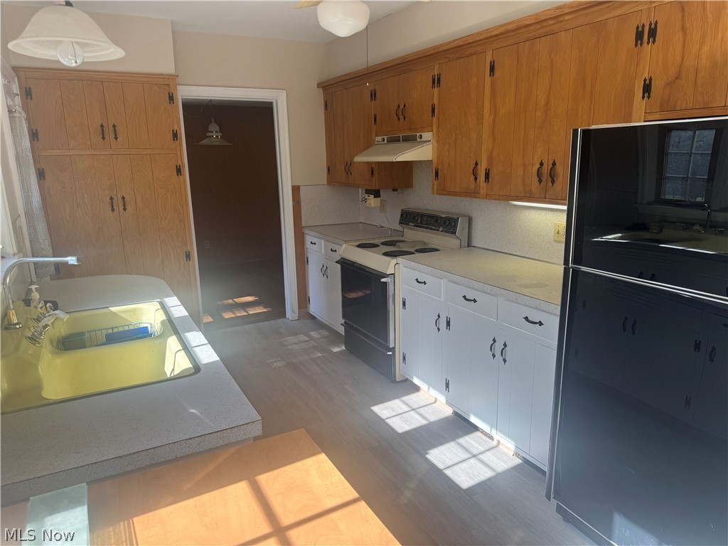 1001 S Main Street Orrville OH 44667