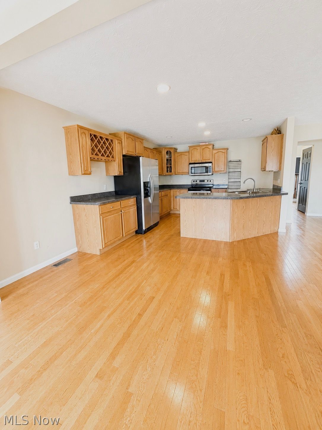 37637 Sandy Ridge Drive North Ridgeville OH 44039
