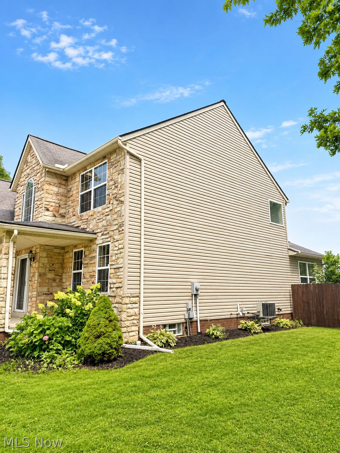 37637 Sandy Ridge Drive North Ridgeville OH 44039