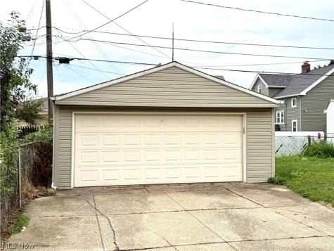 7502 Arden Road Parma OH 44129